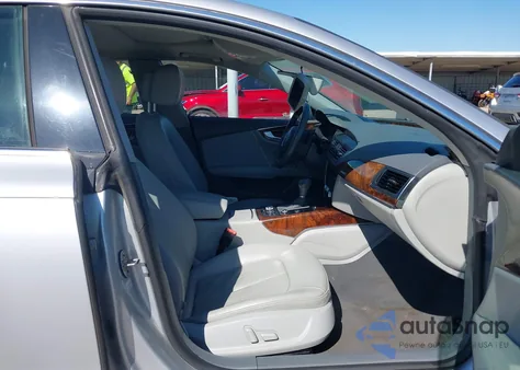 2013 Audi A7 3.0 Premium Plus z USA, uszkodzony, nr VIN WAUYGAFCXDN027542